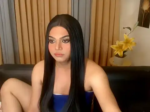 Ur_Midnight_Majesty live cam preview