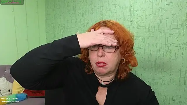 Fara_Flutte live cam on StripChat