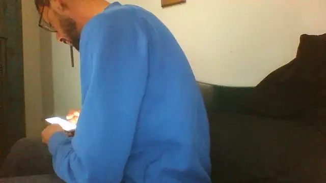 Pol8888 live cam preview