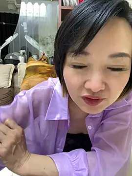 Lulu6652 live cam on StripChat