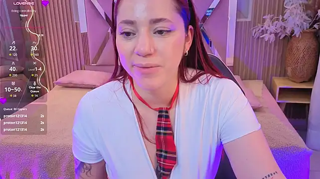 ANNE_TAY1