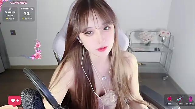 Toyotu_ live cam on StripChat