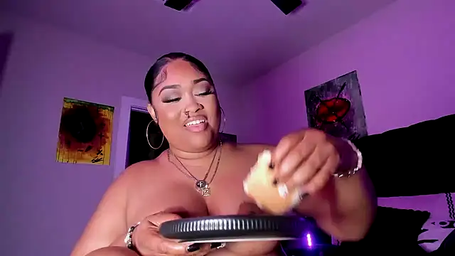 lovelyzylah