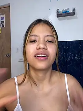 Viluuu-24 live cam on StripChat