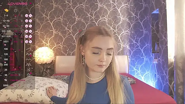 MiaMiaMeow live cam on StripChat