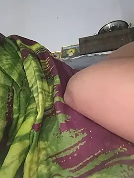 tamilhot-honeybee (F young) - SEXY OIL BATH