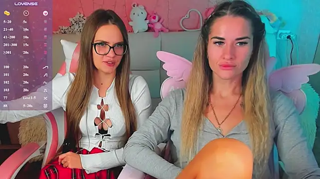 hotty_girls_here