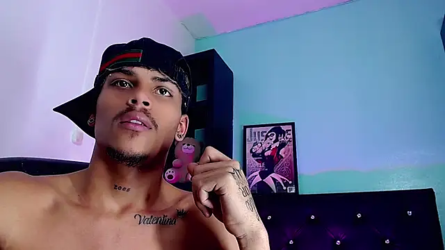 Angel_foxc13 live sex cam