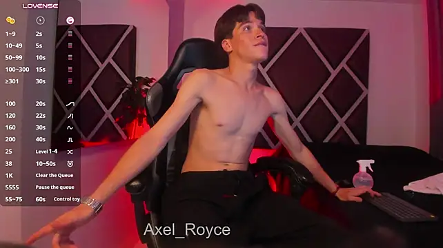 Axel_Royce live room snapshot on Stripchat