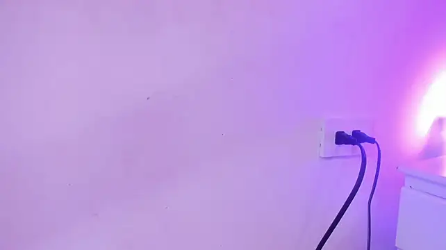 Mia_Tailor_Bms