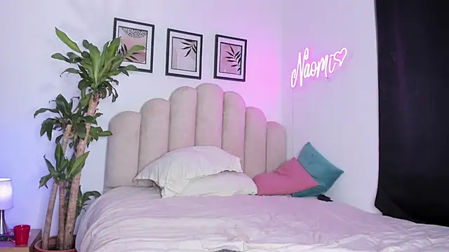 Naomi_Asasha