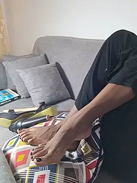 Feet-lovely live cam on StripChat