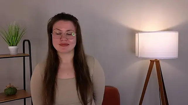 ItzelBolton live cam on StripChat