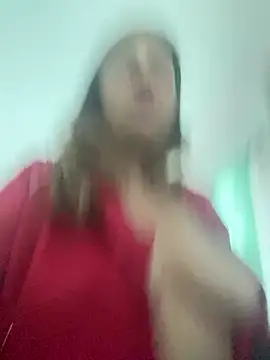lulupiecitosamor live cam on StripChat