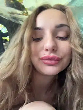 Night_dreams live cam on StripChat