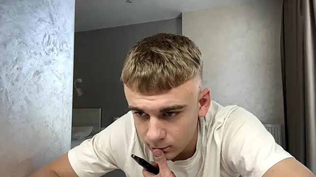 solofury (M twink) - Buy car