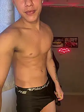 redmodelbr (M twink) - Bato uma punheta gostosa!