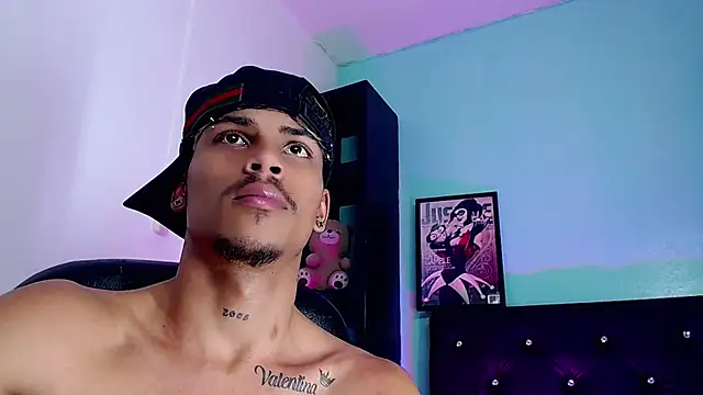 angel_foxc13 (M twink) - happy happy Angel