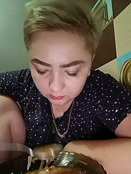 Tina_Mirabella live cam on StripChat