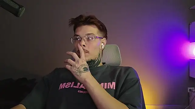 DENIS_HERE