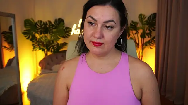 VelvetLuck webcam