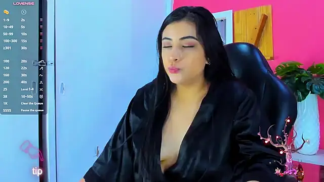 nezuko__chann_ live cam on StripChat
