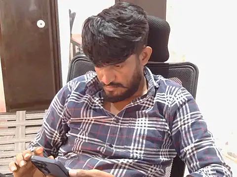 yuvi_hot (M young) - Cum Show +unlimited toys control
