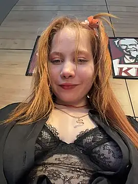 SlavicCandy live cam preview