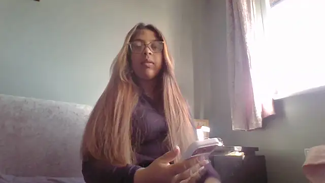 curvyphoenix_93 live cam preview