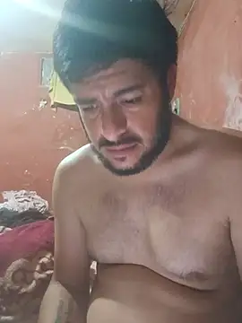 Comandante06 on Stripchat