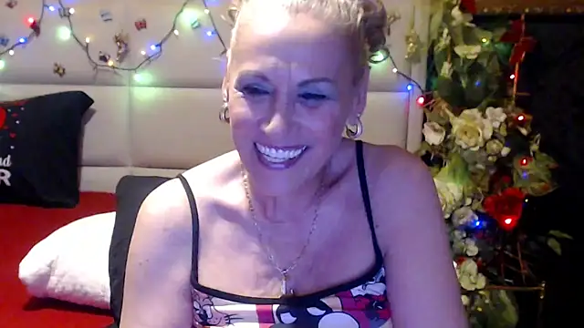 HappyWomanOn