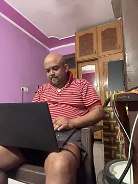 Dick_6inches_Delhi live cam on StripChat