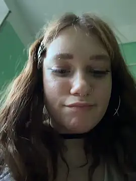 lucy-joy live cam on StripChat