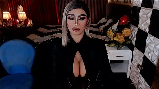 seductive_yhure