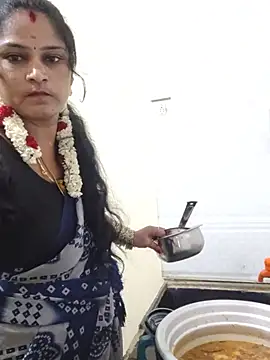 vanithasree505 live cam on StripChat