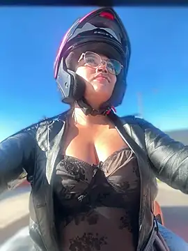 outdoors-mia_khalifa (Ask my age) - squirt + Dildo