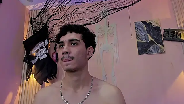 alejo_hadders live cam on StripChat
