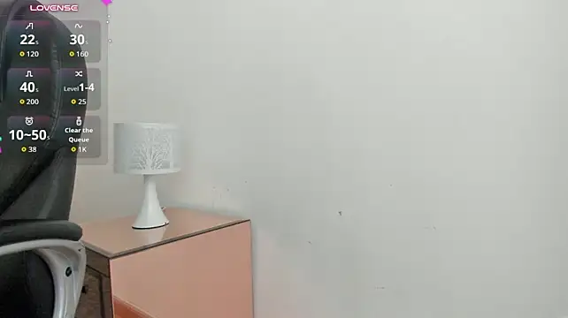 Jazminn_01 live cam on StripChat