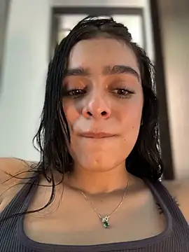 anavicttoria (F young) - I RIDE MY DILDO IN MY PUSSY WET 🥵🥵
