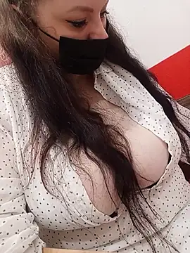 Sassy_Pants live cam on StripChat