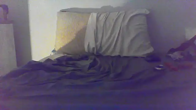 Kinkysubfag80 live cam on StripChat