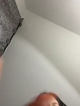 SOL-9 live cam on StripChat
