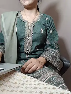 Chanchal--Navya live cam on StripChat