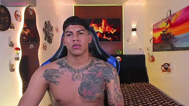 Damian_latinxxx live cam on StripChat
