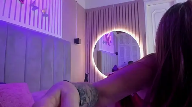 chantall1375 live cam on StripChat