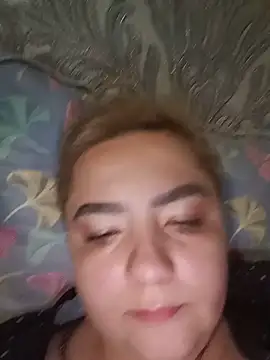 Tina_Mirabella live cam on StripChat