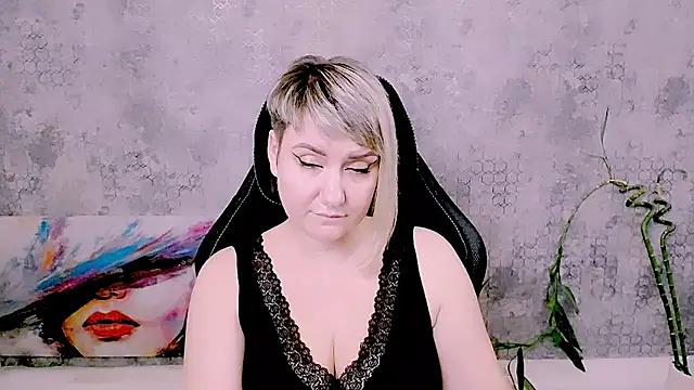 Djullia live cam on StripChat