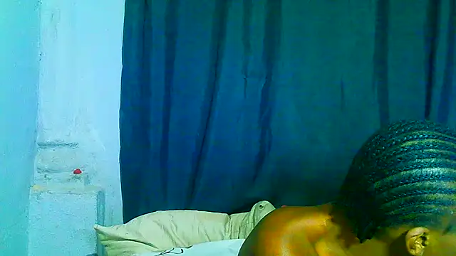 freaky_naughty live cam on StripChat