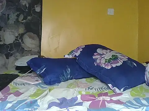 Pink_pussy_- live cam on StripChat
