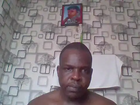 Chumba_001 live cam on StripChat
